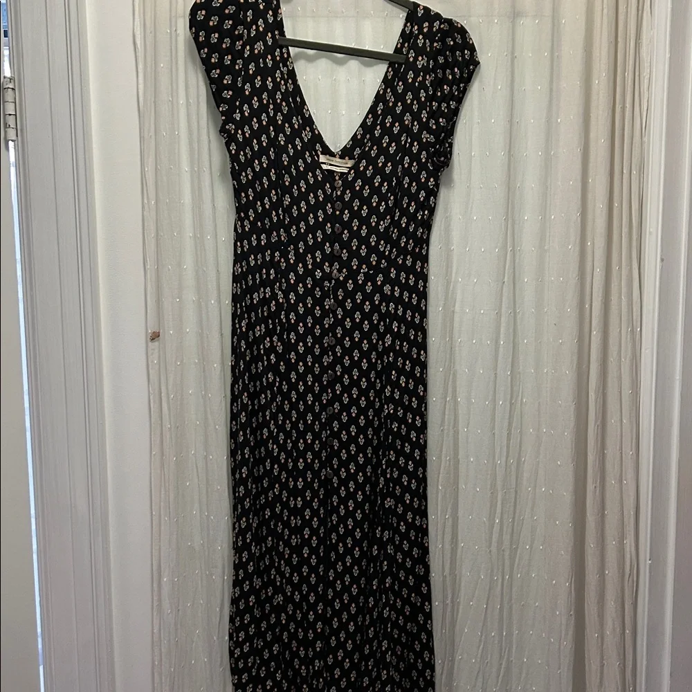 Urban Outfitters Malena Feminine Flare Low Cut Midi Dress - Picture 6 of 15